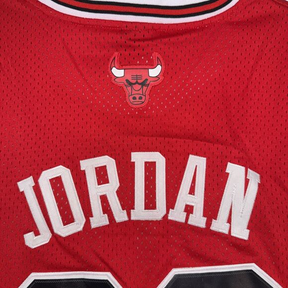 NEW Chicago Bulls #23 Michael Jordan 2009 Nike Swingman Throwback Jersey NBA XL - Picture 9 of 11